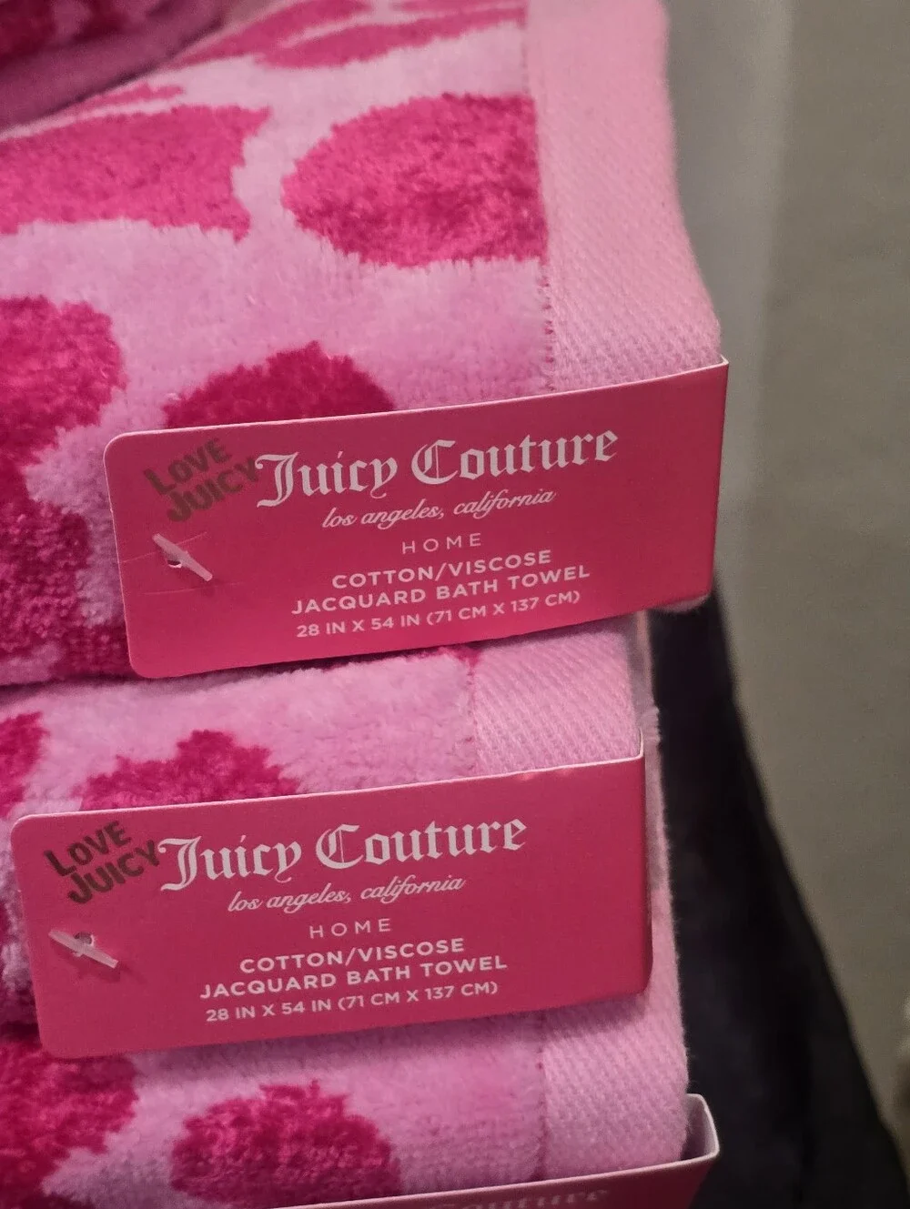 Juicy Couture Home Bows & Leopard Print Plush Oversized Bath Towel Set- Pink